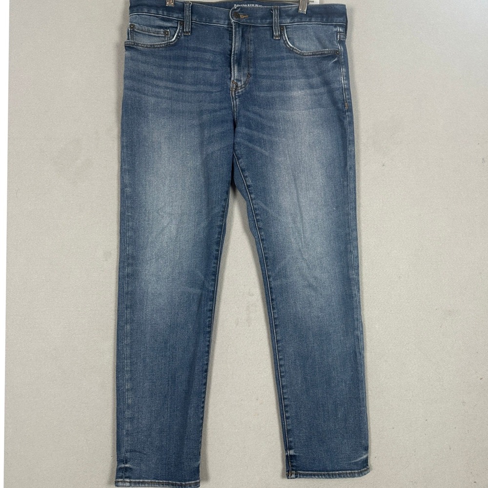 Banana Republic Travel Jeans Mens 34X30 Blue Slim Fit Tapered Distressed Denim